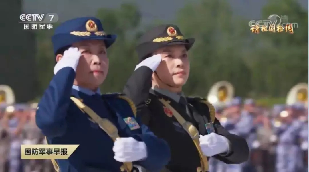 國慶大閱兵女將軍領(lǐng)隊，是她！