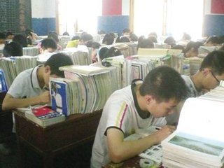 為了中高考，你到底要多拼才夠？家長(zhǎng)快給孩子看看吧