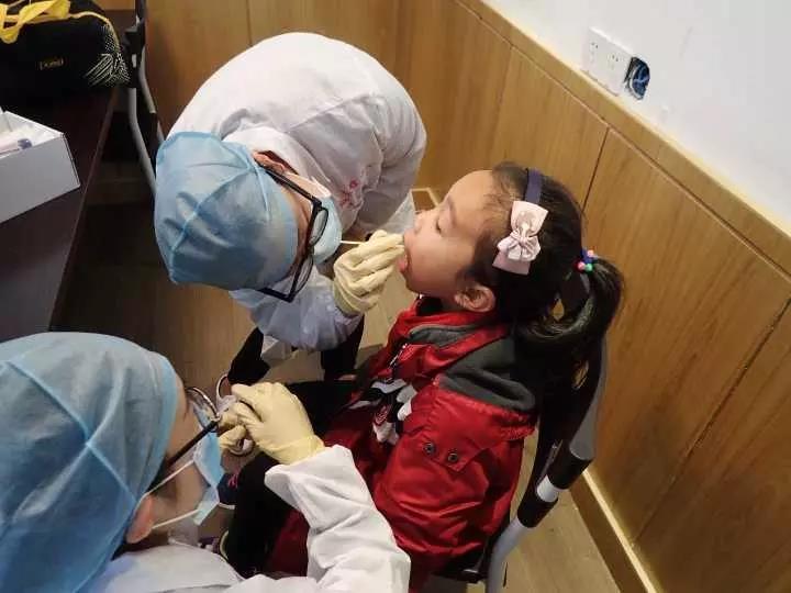 家長(zhǎng)注意，冬季這種病進(jìn)入高發(fā)期，多數(shù)孩子已經(jīng)中招，甚至出現(xiàn)班級(jí)停課現(xiàn)象