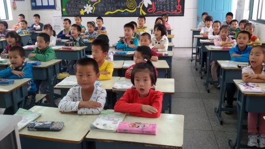 從備受尊重到家長吐槽，公校老師的形象為什么大不如從前？