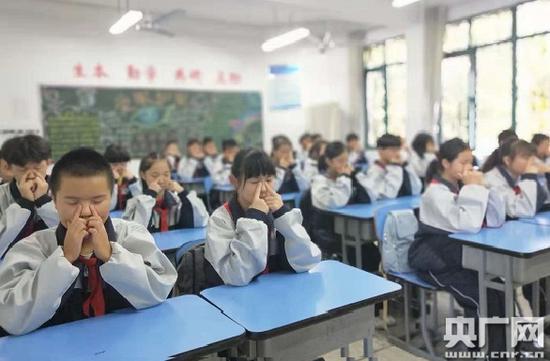 面對一億近視的中小學生 我們應該做什么？