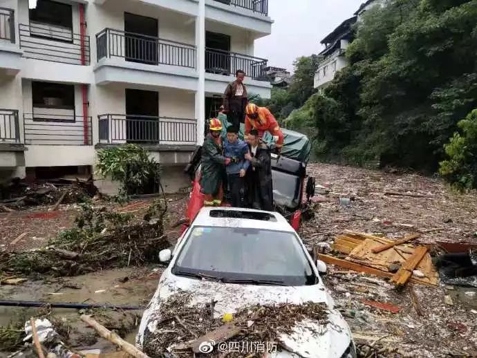 最不愿見到災(zāi)難的地方又受災(zāi)，汶川航拍畫面令人揪心