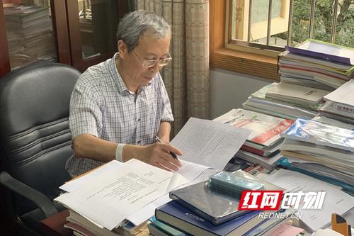 2019年全國(guó)教書(shū)育人楷模名單公布！有你身邊的老師嗎？