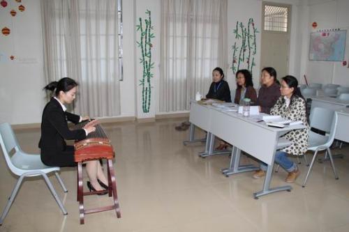 辟謠！教師需求暴增，?？?、非師范生可以考編制?。。?></a></div>

                  <div   id=