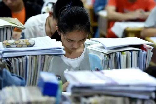 2020年高考是否推遲？開(kāi)學(xué)考研到底咋辦？教育部集中回應(yīng)不得不看