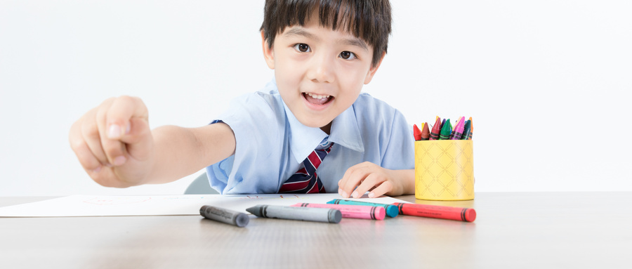 培養(yǎng)一個心理陽光的孩子，教育專家給了九個建議